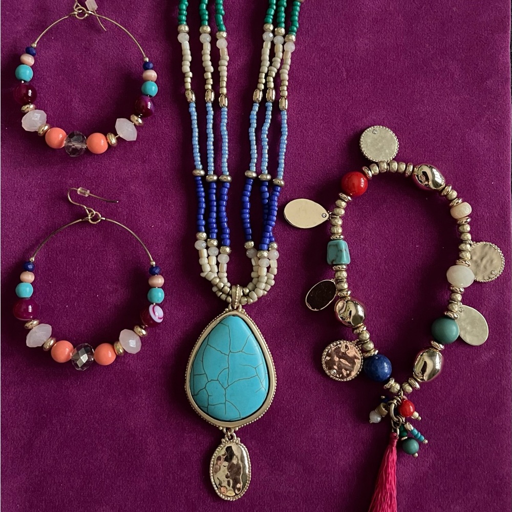 Chicos Turquoise & Gold Multicolor Beaded Pendant Necklace/Earrings/ Bracelet